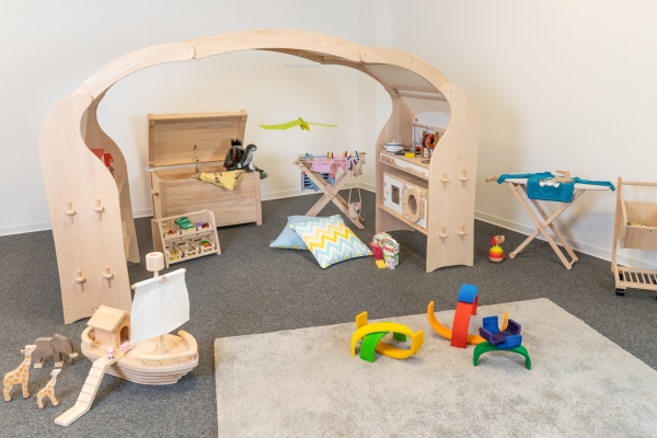 Spielständer fürs Kinderzimmer | Kinder- Spielhaus | Massivholz | Waldorf-Schatzhöhle