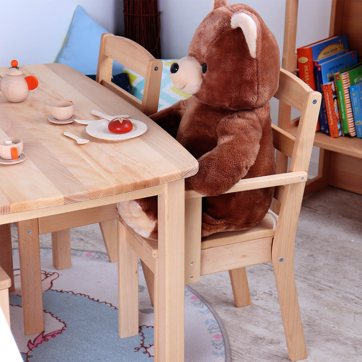 Kindertisch Sitzgruppe Beispiel