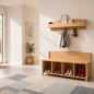 Preview: Kinder Garderobe mit Sitzbank und 3 Fächern harmonisch im hellen Flur integriert.