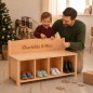 Preview: Personalisierte Kinder Sitzbank mit einer Schublade und Namensgravur als besonderes Geschenk.