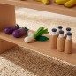Preview: Spieltheke mit zusätzlichem Regal aus Buche natur – zwei großzügige Ablageflächen unter der Theke