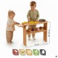 Preview: Spieltheke für Spielständer PAULA im Größenvergleich mit zwei Kindern – kindgerechte Höhe für gemeinsames Rollenspiel