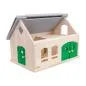 Mobile Preview: Kinder-Bauernhof aus Holz mit grünen Türen, klappbar, und aufklappbarem grauem Dach, Massivholz, nachhaltig, Dach offen