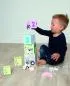 Preview: Spielendes Kind mit bunten Stapelwürfeln Preview: Spielendes Kind mit bunten Stapelwürfeln