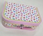 Preview: Buntes Kinder Teeservice aus Blech im rosa Koffer mit Blumenmuster