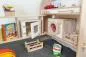 Preview: Mikrowelle, Backofen aus Naturholz in Spielständer mit Erweiterung eingebaut. Mit Waschmaschine und Tischküche natur-weiß, Obststiegen, Büchern und Spielzeug Preview: Mikrowelle, Backofen aus Naturholz in Spielständer mit Erweiterung eingebaut. Mit Waschmaschine und Tischküche natur-weiß, Obststiegen, Büchern und Spielzeug