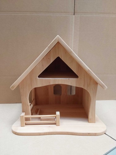 2. Wahl Krippenstall aus Erle Massivholz Natur