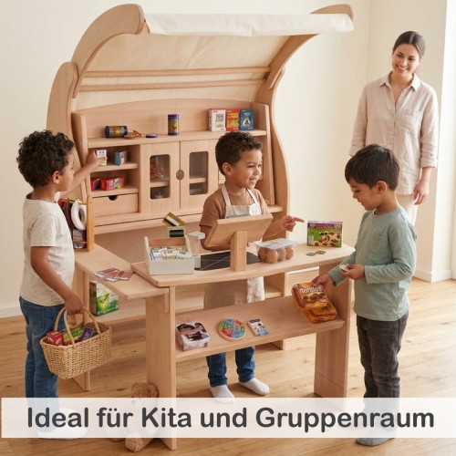 Kinder spielen gemeinsam am Marktstand Kaufladen Spielständer im Kita-Gruppenraum und erleben soziales Rollenspiel