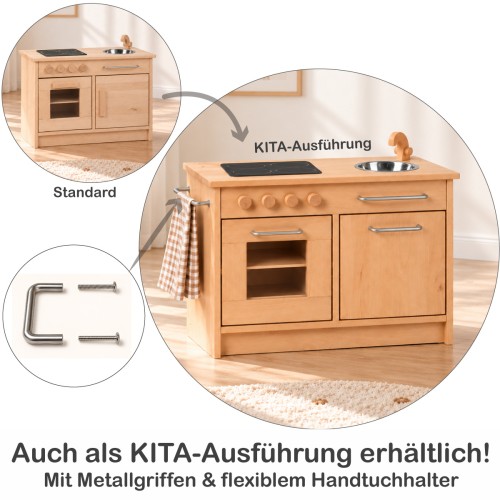 Holz Kinderküche natur auch als KITA-Ausführung mit Metallgriffen und flexiblem Handtuchhalter erhältlich