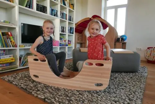 Kinder-Schiffschaukel – Holzwippe – Babywippe – Natur - biologisch pädagogisch wertvolles Spielzeug