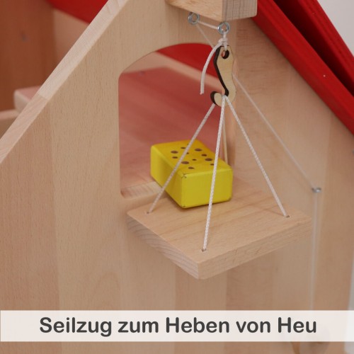 Holz Bauernhof mit Seilzug – Kinder können spielerisch Heu bewegen und transportieren