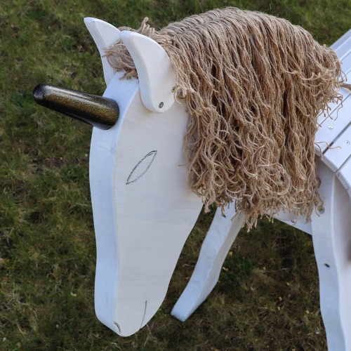 Glitzerndes Einhorn für Holzpferde mit langer Mähne
