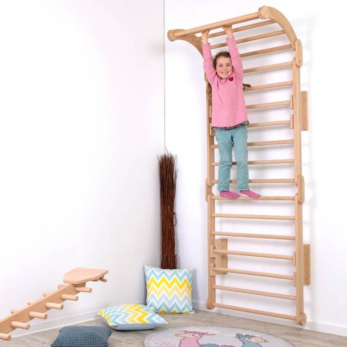 Flexi Sprossenwand Rama mit Bogen - Spielendes Kind