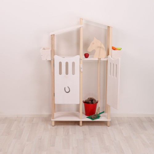 Hobby Horse Pferd im Hobby Horse Stall