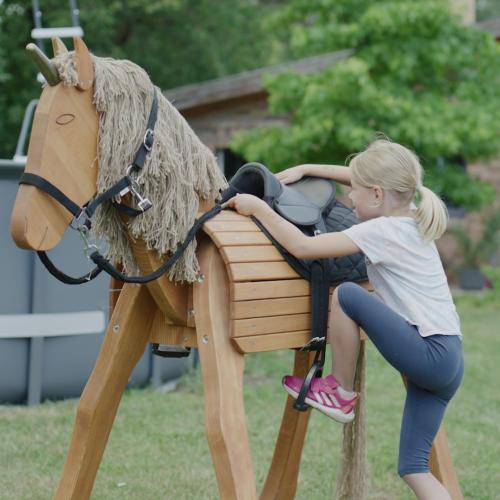 Holzpferd Sattel zum aufsatteln üben für Kinder