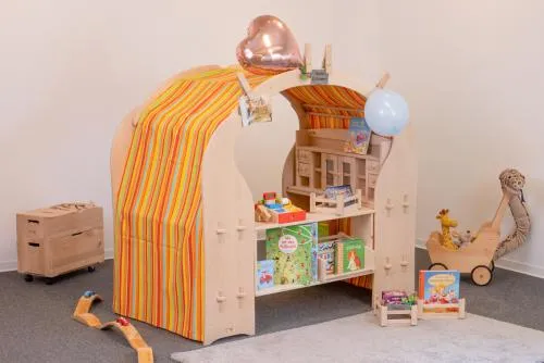 Waldorf-Spielhaus "Ben" | Buchenholz | Kinder-Spielständer | Zapfen | Räuberhöhle | Kinderzimmer