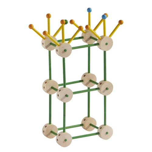 SteckART Set 1 Holzbaukasten als hoher Turm mit gelben Steckstäben