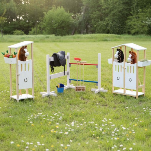 Steckenpferd Zaun harmonisch im Garten integriert