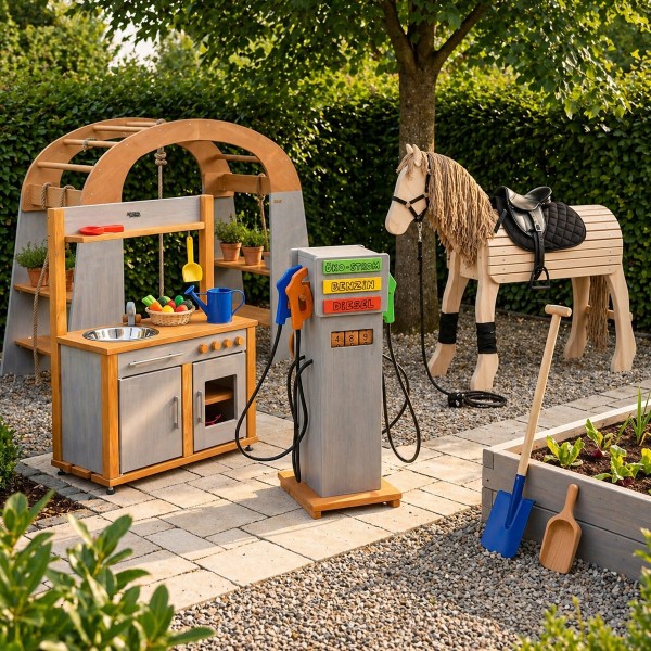 Kinder Tankstelle im Garten oder Kindergarten Spielbereich integriert