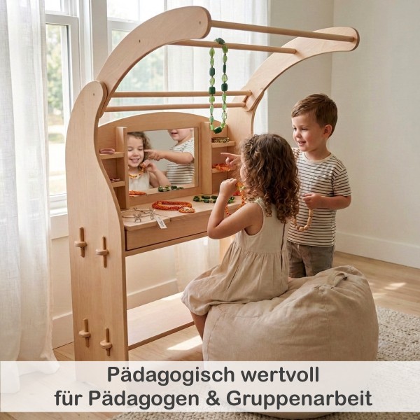 Kinder spielen gemeinsam am Schminktisch und fördern Kreativität