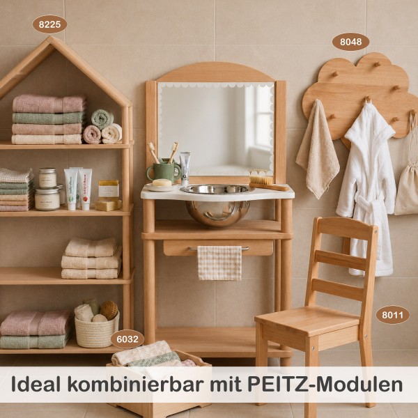 Montessori Waschtisch NERI kombiniert mit PEITZ-Modulen wie Regal, Kinderstuhl und Garderobe für den Pflegebereich