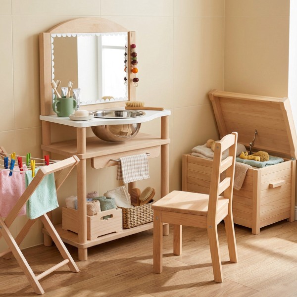 Montessori Waschtisch in Kombination mit Peitz Modulen im Kinderzimmer
