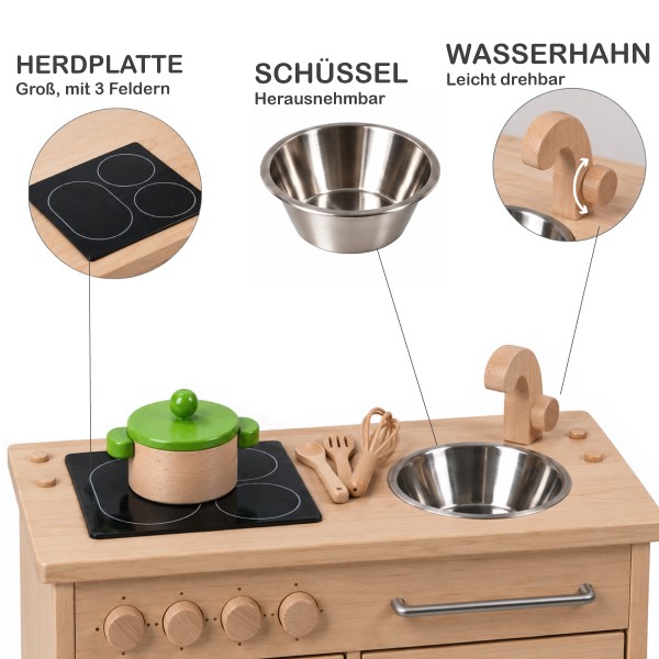 Holz Kinderküche mit drehbaren Knöpfen, herausnehmbarem Backblech und geöffneten Staufächern für Spielzubehör.