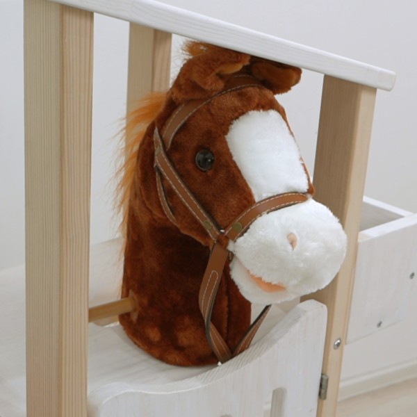 Steckenpferdstall für ein Steckenpferd mit Halterung Steckenpferdstall für ein Steckenpferd mit Halterung