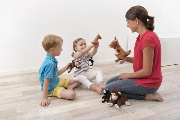 Handpuppe Känguru mit Jungtier | Rollenspiel-Geschichten | Kleinkind-Spielzeug | BE 40450 Handpuppe Känguru mit Jungtier | Rollenspiel-Geschichten | Kleinkind-Spielzeug | BE 40450