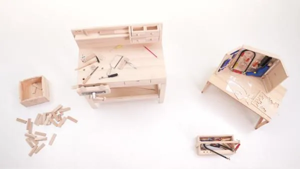 Werkzeugkiste aus Holz mit Werkzeug Krippe Puppenhaus Größe 4 cm hoch 
