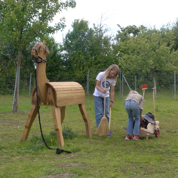 Alpaka aus Massivholz für Kinder Alpaka aus Massivholz für Kinder