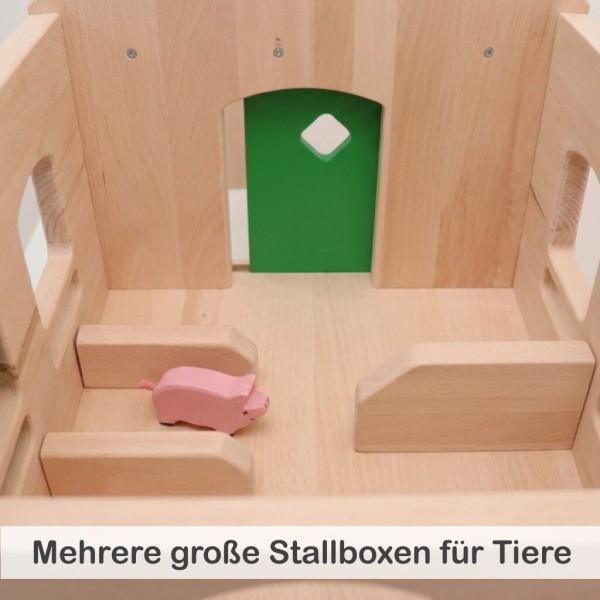 Holz Bauernhof mit großen Stallboxen – viel Platz für Tiere und kreatives Spielen