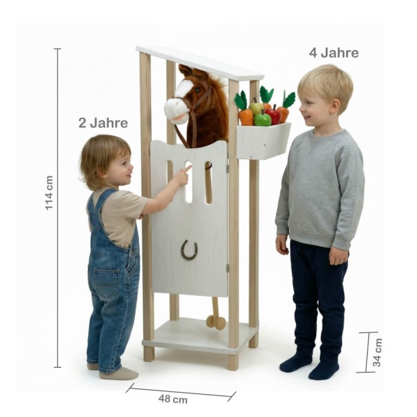 Größenvergleich Hobby Horse Stall mit Kindern – Maße und Höhe sichtbar