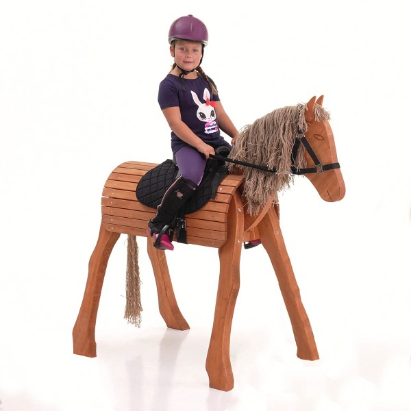 Holzpferd braune Farbe mit reitendem Kind