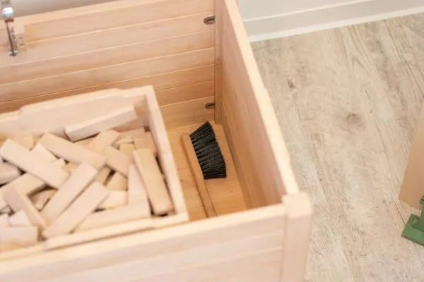 Große Massivholz-Schatzkiste | Schwere Aufbewahrungs-Box | Kinder-Piratentruhe Große Massivholz-Schatzkiste | Schwere Aufbewahrungs-Box | Kinder-Piratentruhe
