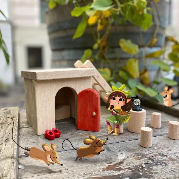 Jeppes Wichtelhaus – mit Wichteltür | Leiter und Bausteinen | aus Buchen-Holz Jeppes Wichtelhaus – mit Wichteltür | Leiter und Bausteinen | aus Buchen-Holz