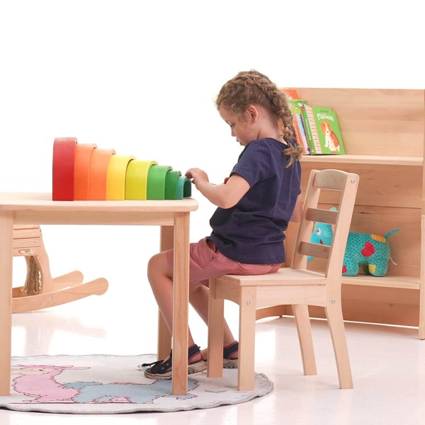 Kinder Sitzgruppe indoor Tisch
