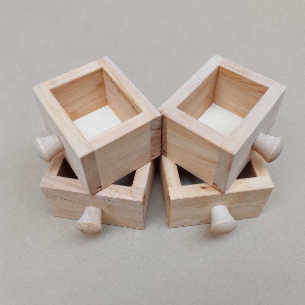 kleine-holzschubladen-buche-4er-set-geoeffnet.jpg