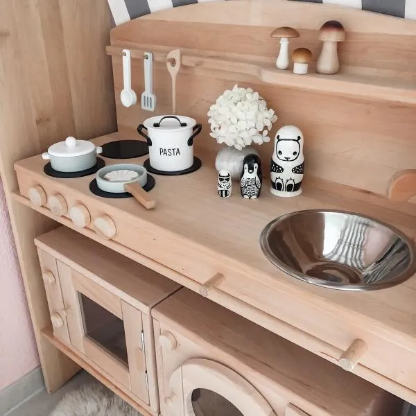 Spielständer-Waldorf "Ole" | Erlen-Holz | Kinder-Spielhaus Zapfen 1011 Spielständer-Waldorf "Ole" | Erlen-Holz | Kinder-Spielhaus Zapfen 1011