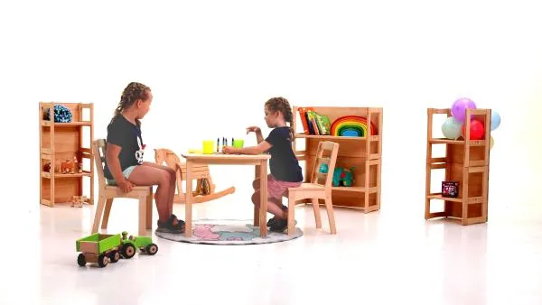 Stapelbare Kindermöbel:Regal, Tisch,Stuhl usw.