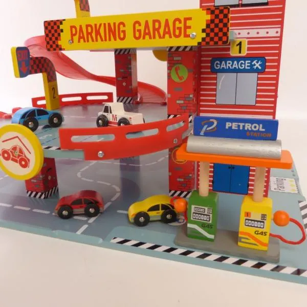 Kinder-Parkgarage-Spiel-Parkhaus! mit Tankstelle 3381