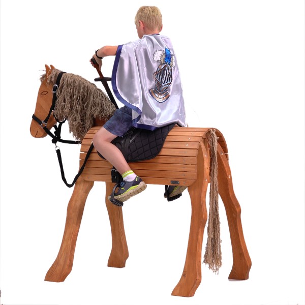 Pferd aus Holz für kleine Ritter und Kämpfer