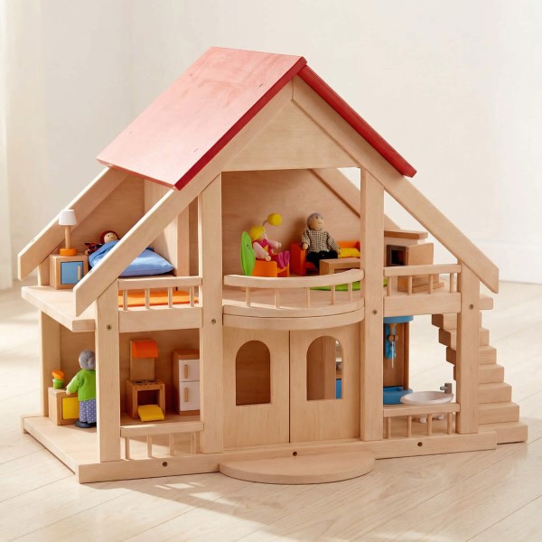 Großes Puppenhaus aus naturbelassenem Buchenholz mit rotem Dach, liebevoll mit Puppenmöbeln eingerichtet