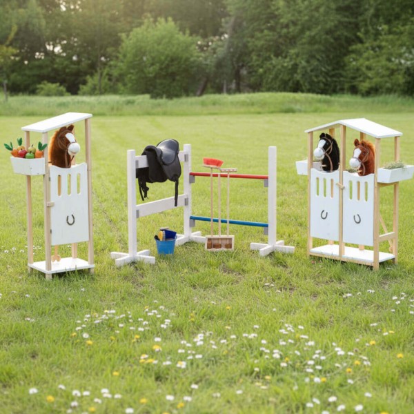 Steckenpferd Zaun harmonisch im Garten integriert