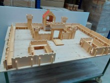 XXL Ritterburg Sonderposten mit 20 zusätzlichen Mauerteilen | Linde Massivholz geölt