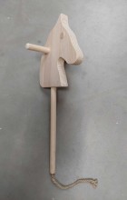 Steckenpferd aus Holz kurzer Stiel
